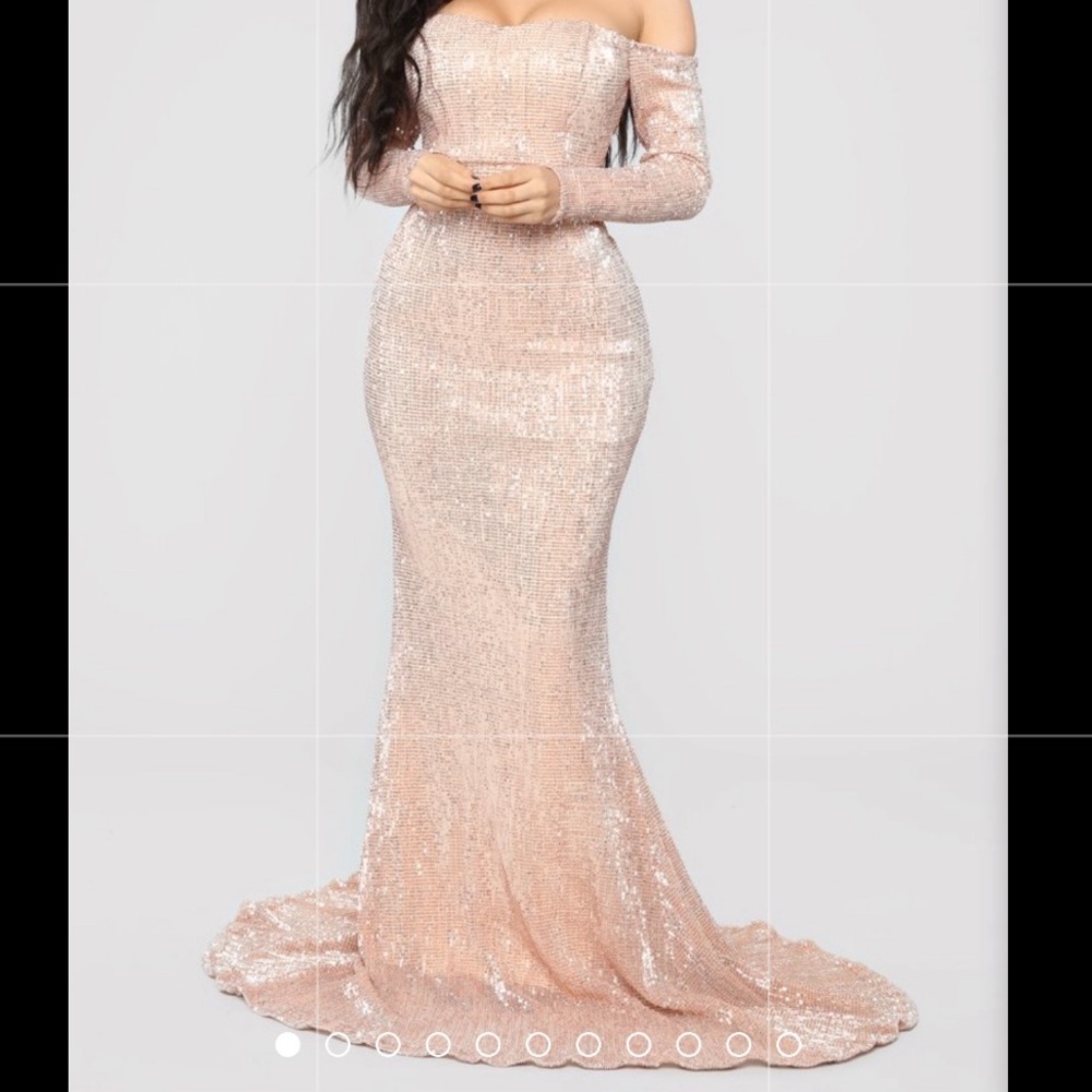 FLASH SALE 🤩 FashionNova Got Class Sequin Gown